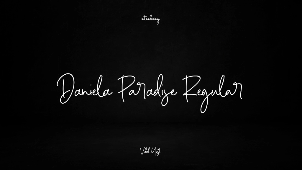 Daniela Paradise Regular 字体样本图像  1