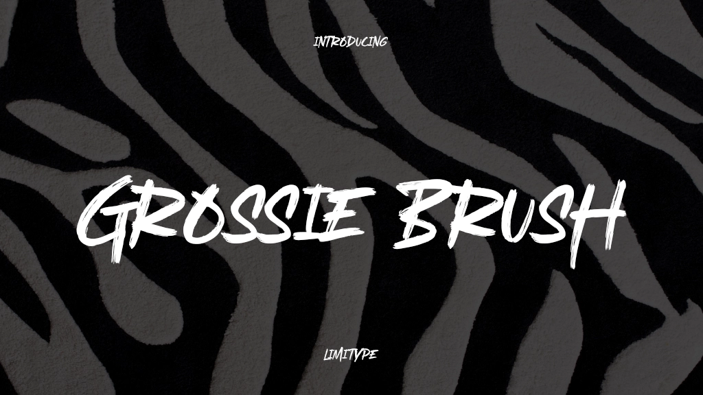 Grossie - Hand drawn brush Imágenes de muestra de fuentes  1